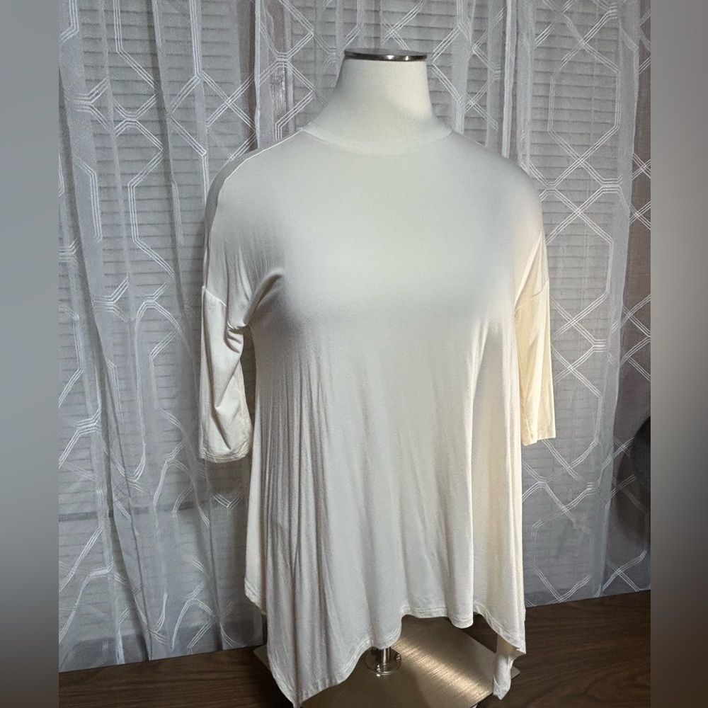 Matilda Jane Cream Short Sleeve Take Another Trip Top size small 31 to36L 24”p2p